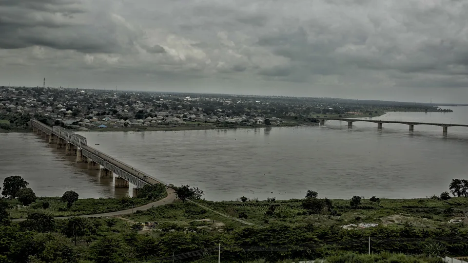 River Benue at Makurdi, with the rail and road bridges