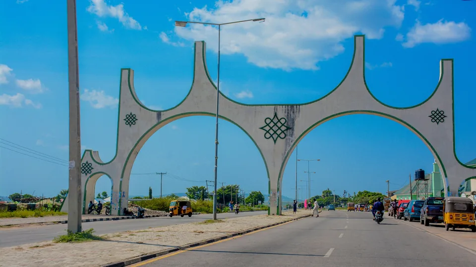 Tudun Fulani city gate, Zungeru Road, Minna